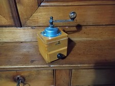 ancien moulin a poivre café