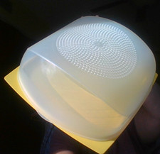 Tupperware Cheesmart Yellow