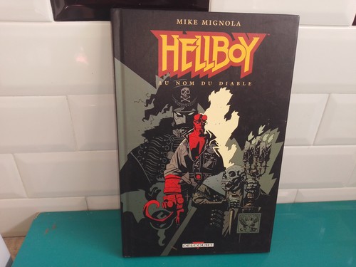 2303193 livre comics - livre, bd