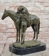 Bronze Sculpture Statue De Cowboy Embracing Fille Sur Cheval Western Cabine