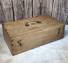 Ancienne boîte / coffret de