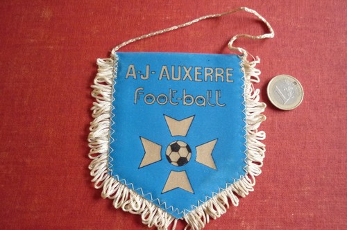 Ecusson football a j - ,