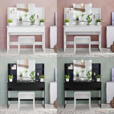 Table de maquillage avec