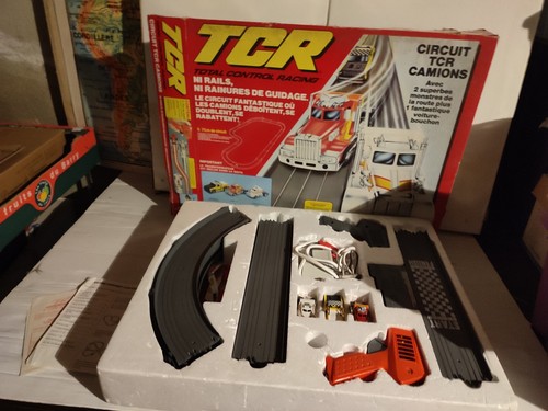 Circuit tcr camion voiture - camion,