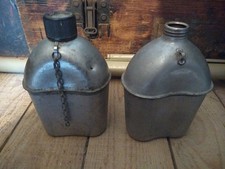 Lot de gourdes Us WW2 terrain 