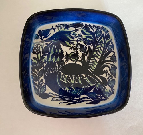 Beau plat carré - carrÉ, porcelaine