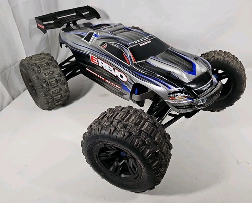 Traxxas revo scale - e,