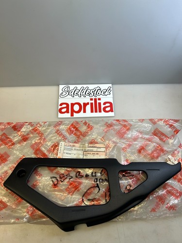 Cache droit aprilia - 1,