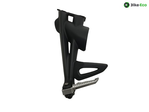 Platine repose pieds - et,