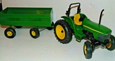 john deere miniature cast iron tractor & trailer chart 5732 tool 81-1351