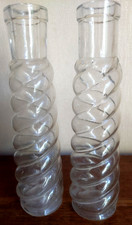 2 anciennes bouteilles en