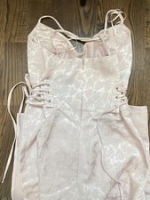 Robe/robes de mariée rose en