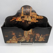 Grand porte courrier carton bouilli laqué noir à décor japonisant Napoléon III