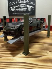 Diorama 1/18 - Pont élévateur 4 colonnes 1:18 Grey/Dark Green - Création 3D