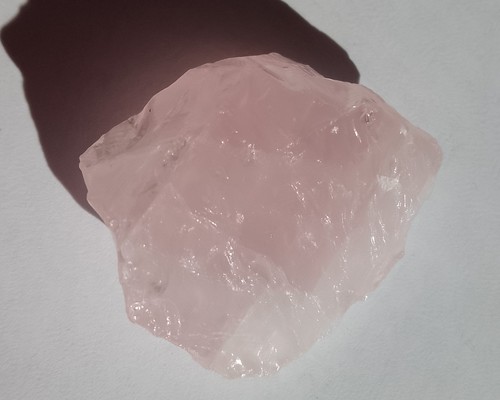 14.61gr 33x26x17mm quartz rose
