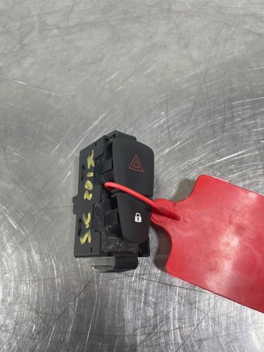E31601 bouton warning dacia - e31601,
