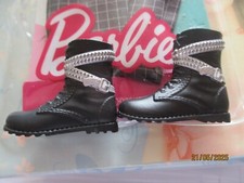 POUPEE BARBIE / PAIRE DE