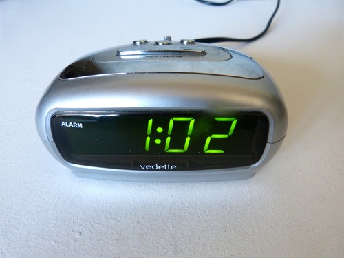 Radio réveil led vedette - radio-réveil,