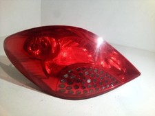 Feu arriere principal gauche