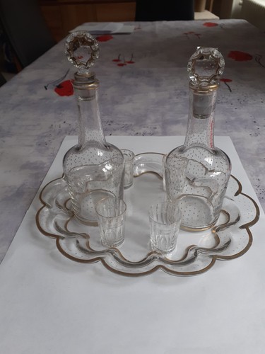 Service liqueur comprenant - 1,