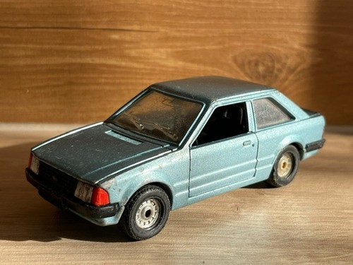 Ford escort corgi 1 - escort, 1/36