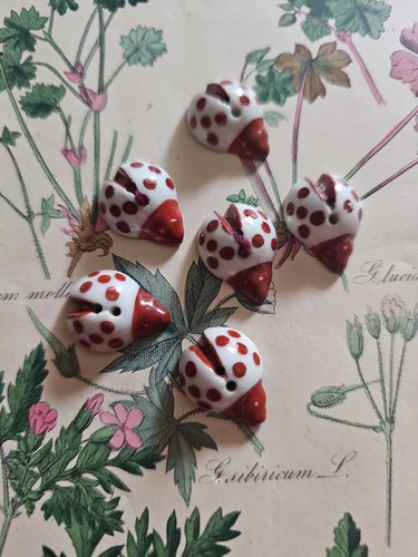 Lot boutons anciens en - boutons,