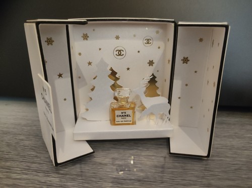 Coffret avec théâtre - , et