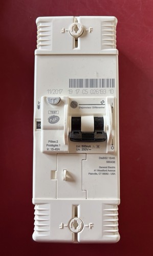 Disjoncteur branchement en - disjoncteur,