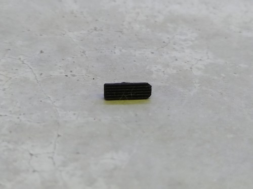 Grille avant gauche - 1/18,