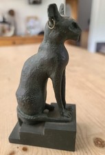 Statue de chat égyptien –