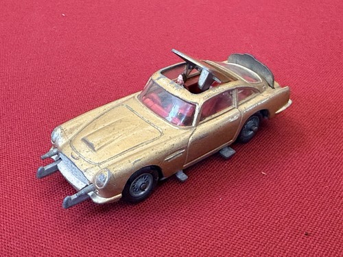 Voiture miniature james bond - james,