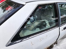 1991-1996 Ford Escort hatchback gt rear passenger window glass