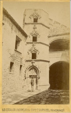 France, Escalier d&#039;Honneur au Château Tournoel (Auvergne) vintage albumen p
