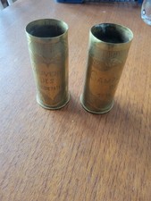 Ancienne paire d'obus poilu