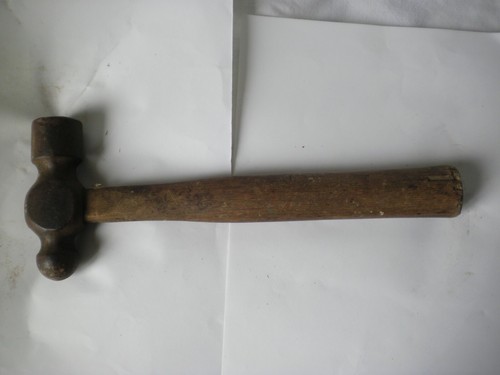 Objet militaire marteau - objet,