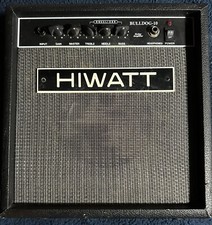 HIWATT BULLDOG-10 Guitar Amp 9W Clean Works w/Headphone Jack M46000212