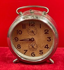 Ancien Réveil mécanique Jaz