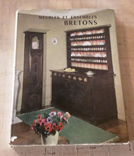 MEUBLES ET ENSEMBLES BRETONS