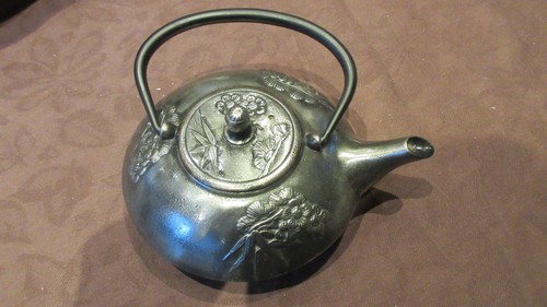 Théière asiatique chinoise