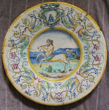 3183* grand plat majolica