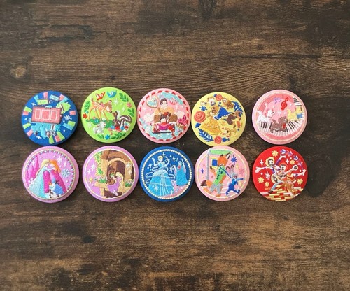 Badge étain broderie - , 2
