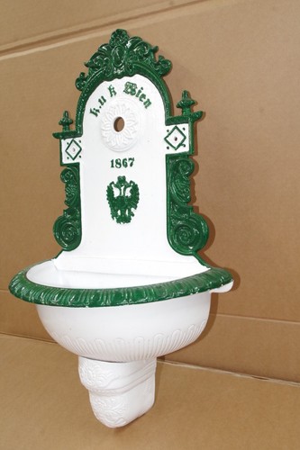 Fontaine murale dans style - dans, le