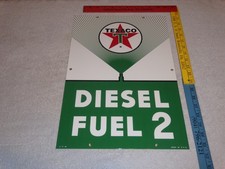 VINTAGE TEXACO DIESEL FUEL 2 GREEN SPRAYER 18" PORCELAIN METAL GASOLINE OIL SIGN
