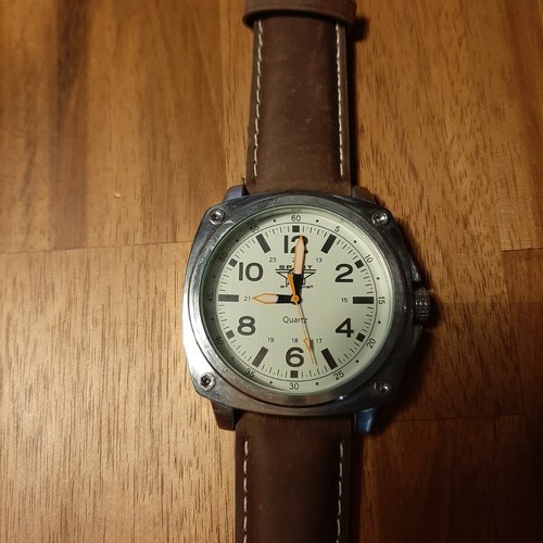 Très belle montre vintage - très,