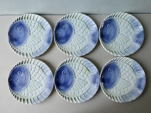 Grandes assiettes à - grandes,