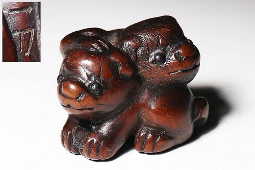 Ancien netsuke japonais deux - ancien,