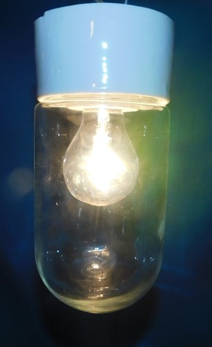 Ancienne lampe cour de - ancienne,