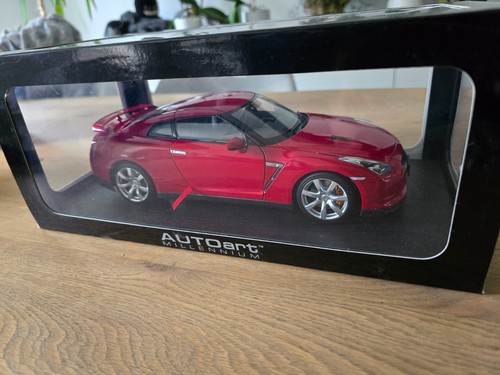New autoart 77396 nissan - new,