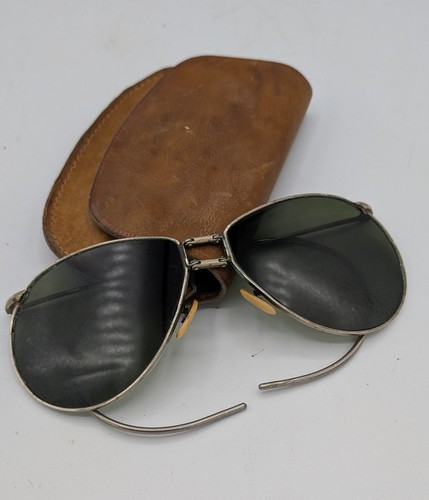 Ancienne paire lunettes - paire,