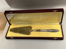 STUNNING SOLID SILVER HANDLE